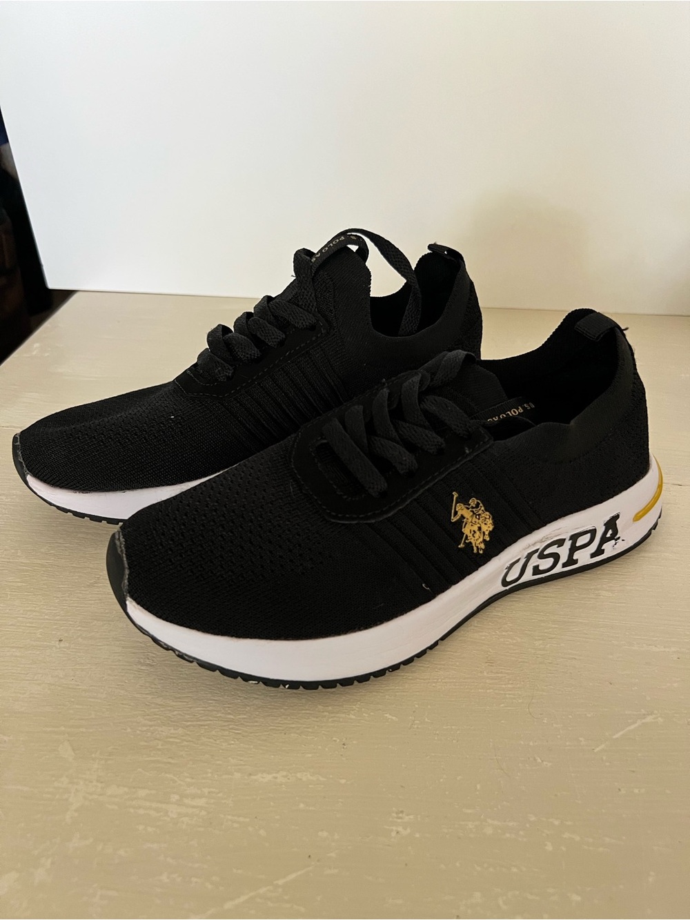 U.S. Polo Assn. Black Knit Sneakers Women’s Size 7 Gold Logo Athletic Shoes